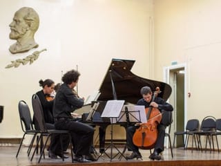 S-ensemble Bild