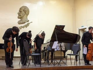 S-ensemble Bild